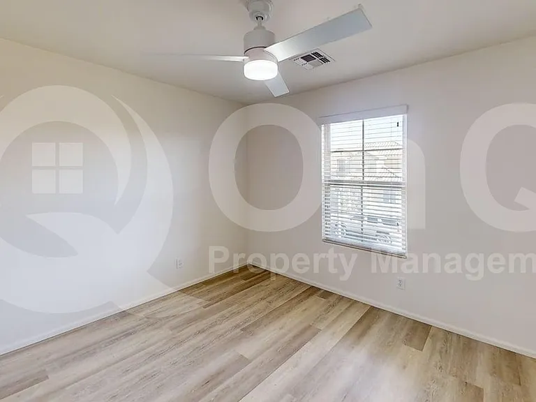 7842 W Cypress St — Photo 6