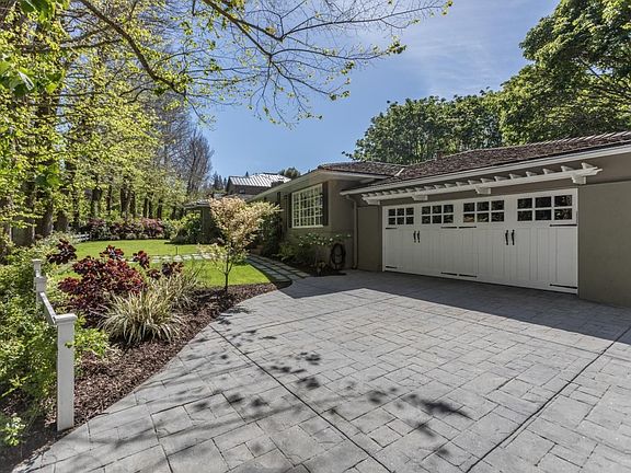 5th image of 2032 Geri Ln