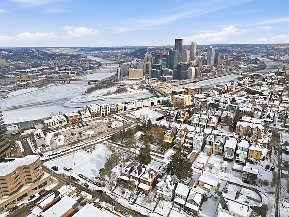 5th image of 141 Oneida St APT 2