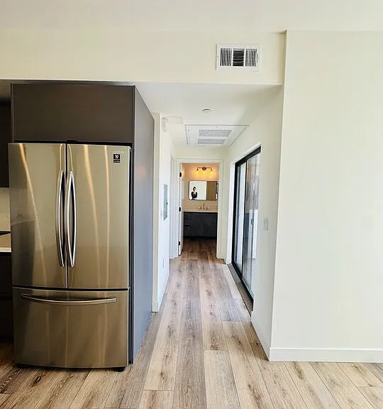 919 S Harvard Blvd #205 — Photo 6