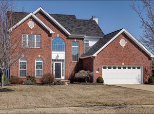 510 Waterford Ct, Avon Lake, OH 44012