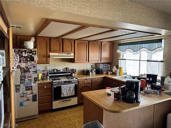 2nd image of 4417 Caribou Way