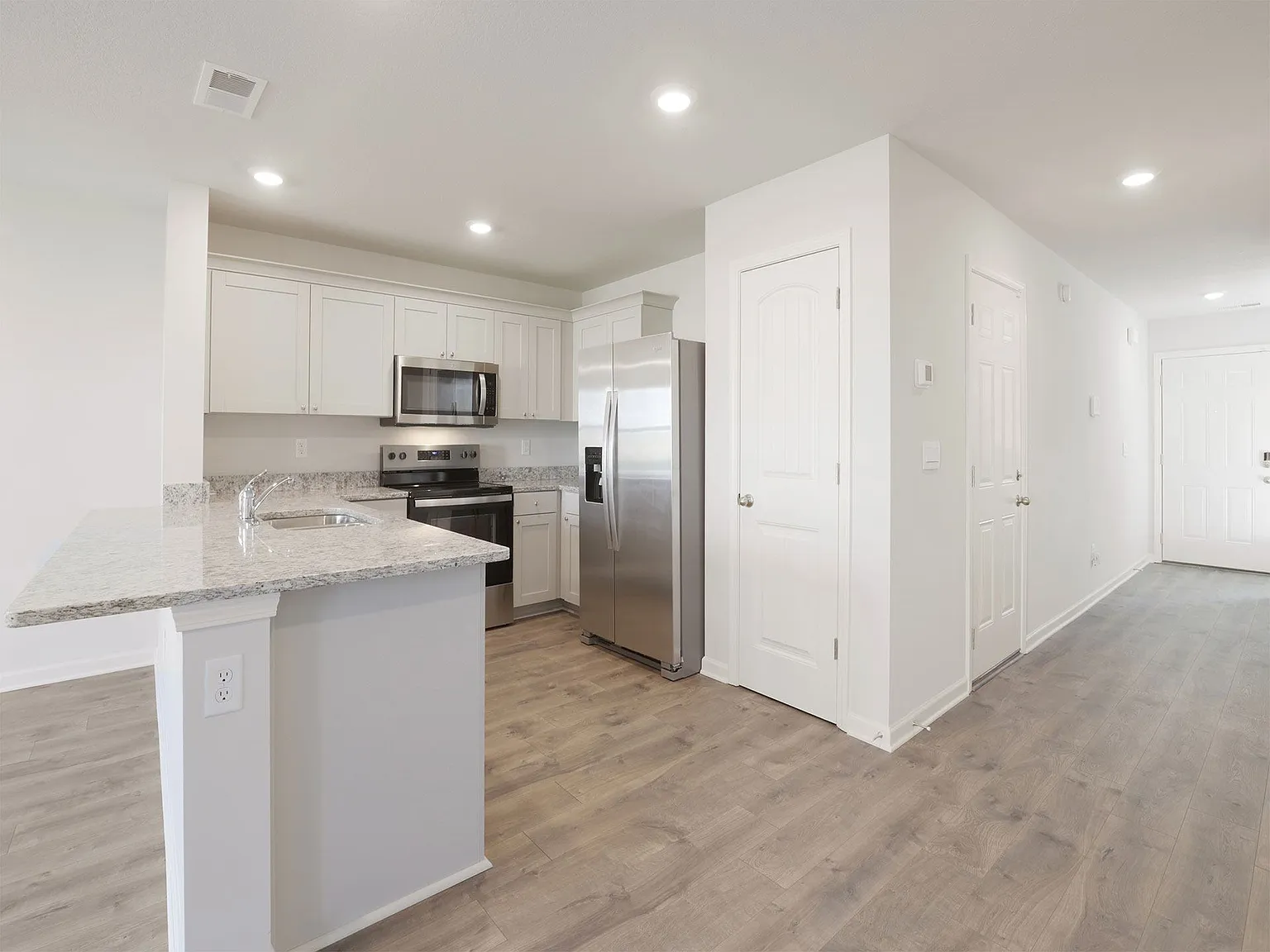 Cayce Highlands — Photo 2