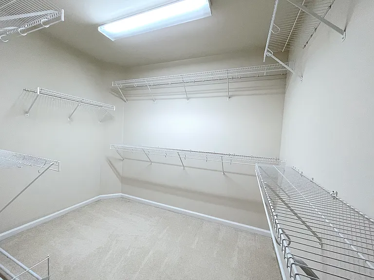 422 Selwood Pl — Photo 29