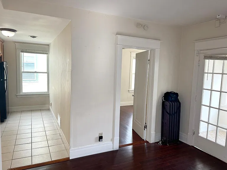 303 Richmond Ave #3 — Photo 4