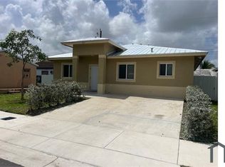 527 NW 12th St, Florida City, FL 33034