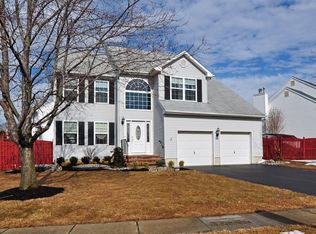 11 McDonald Way, Manalapan, NJ 07726
