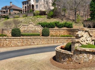 2801 Point Overlook, Gainesville, GA 30501