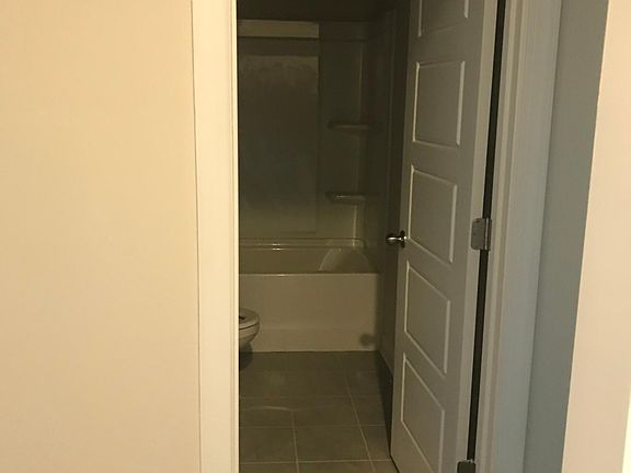 3rd image of 921 Appalachian Dr