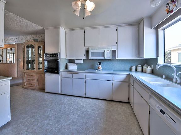 3rd image of 8654 Converse Ave