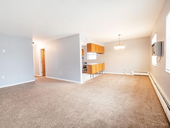 2nd image of 8566 Cottonwood Dr