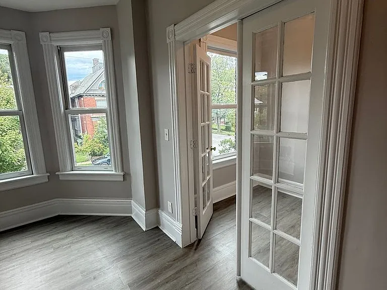 72 Liberty Street Wh — Photo 3