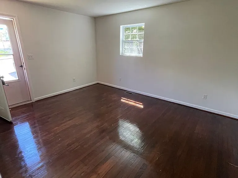 1405 Bethlehem Ln — Photo 11