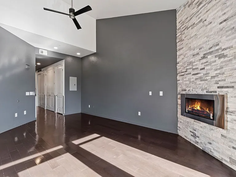 2100 N Humboldt St #306 — Photo 6