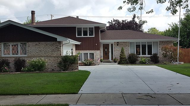 1st image of 8628 W 143rd Pl