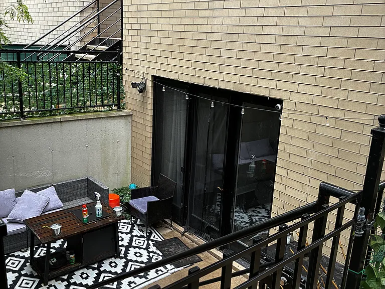 31 E 26th St #1 — Photo 18