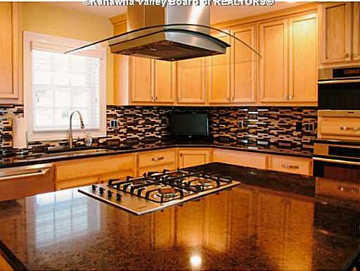 5th image of 312 Tremont St