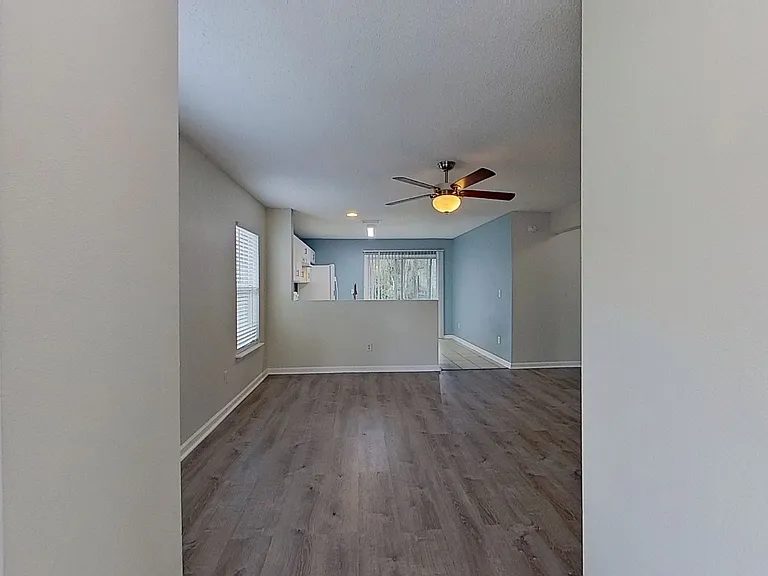 796 Wynfield Cir — Photo 4