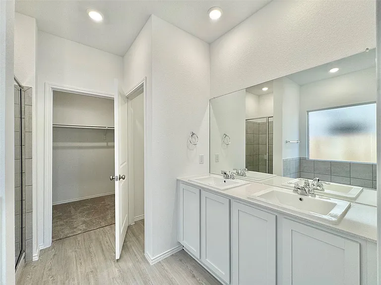1316 Acorn Oak Dr — Photo 26