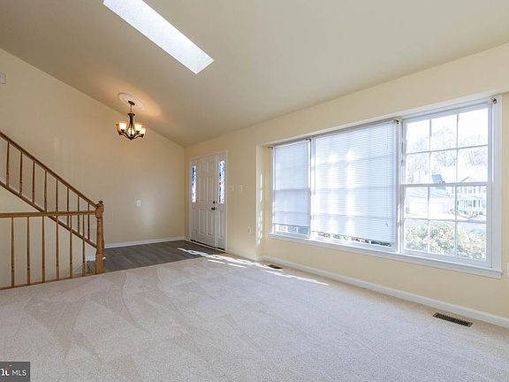 5th image of 4254 Chambord Ln