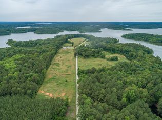 9 Greenwood Rd, Boydton, VA 23917