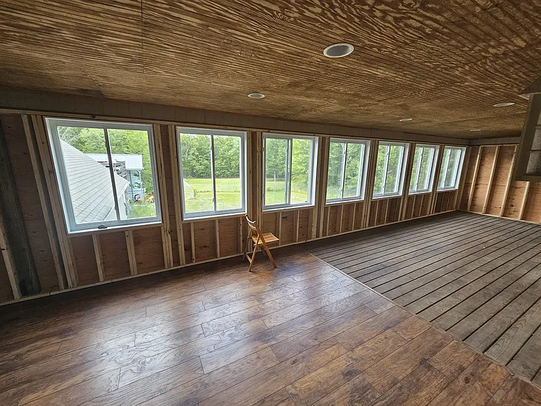 585 High St — Photo 12