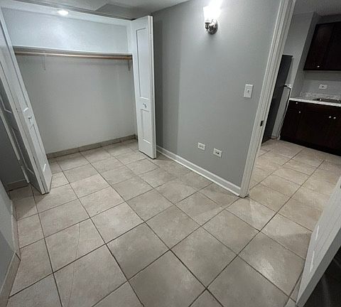 5th image of 2304 S Ridgeway Ave