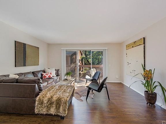 5th image of 1062B Cabrillo Park Dr APT B