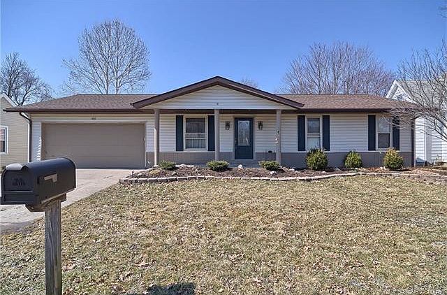 1st image of 140 Cedar Ln