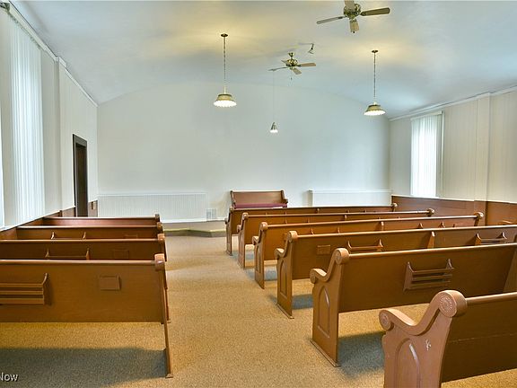 4th image of 305 Ridge Rd