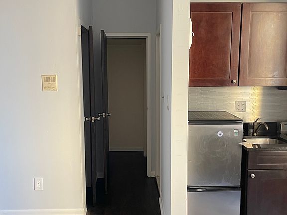 4th image of 329 W 101st St APT 6F