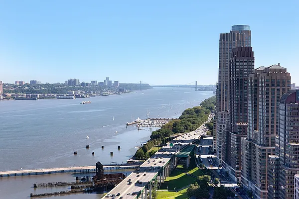 Sold by BLU Real Estate | media 34