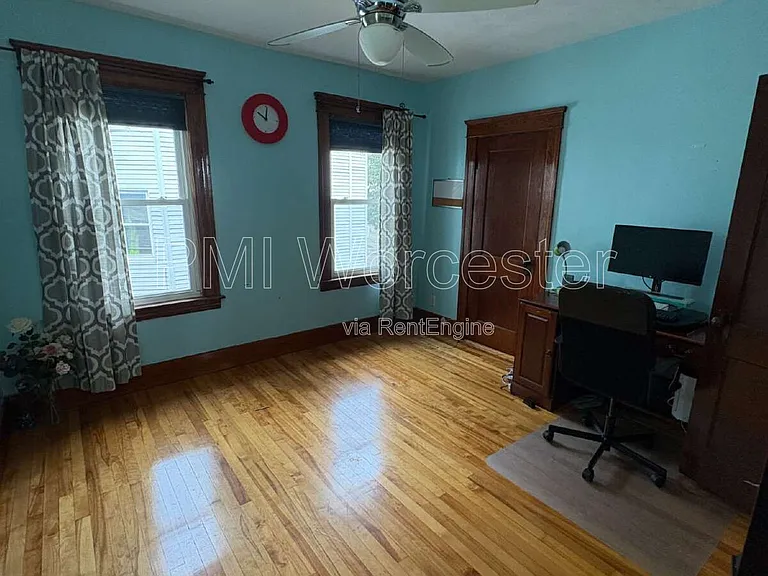 11 Olga Ave — Photo 7