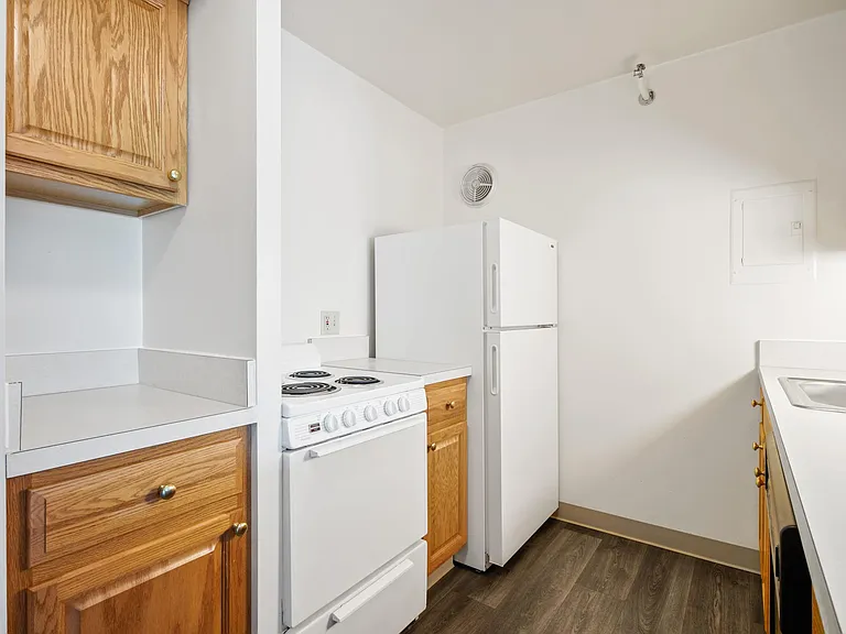 Independence Place Apartments: A 55 and Better Community — Photo 20