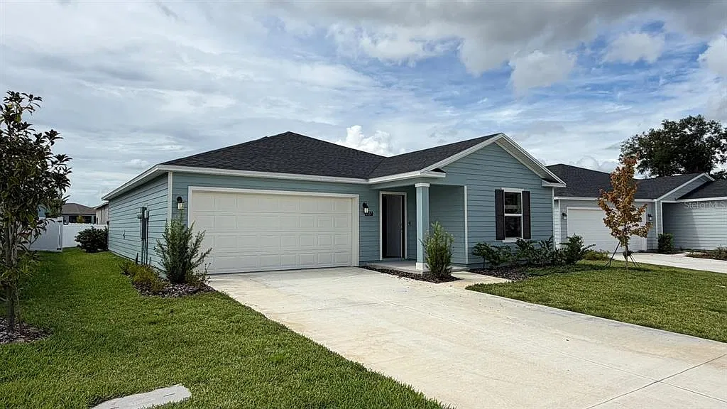 3 bed, 2.0 bath, 1484 sqft, $1,990 — Photo 3