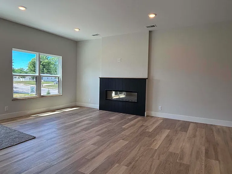 3144 Five Mile Rd NE — Photo 8