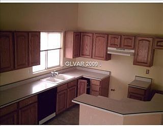 2nd image of 1081 Pikes Peak Ct
