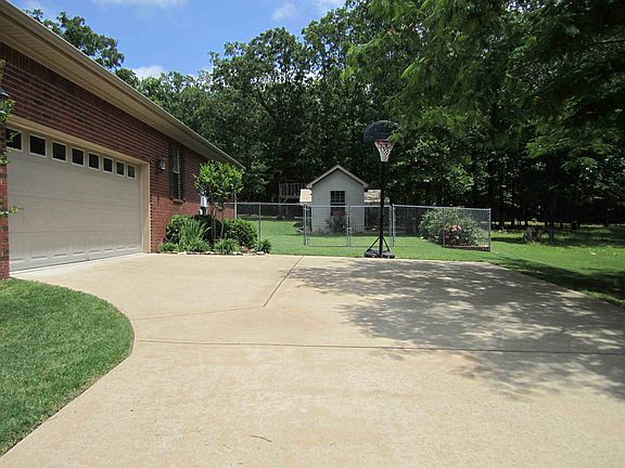 side with garage