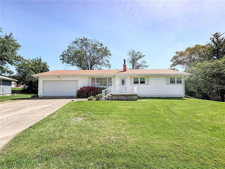 1st image of 8 Drue Dr