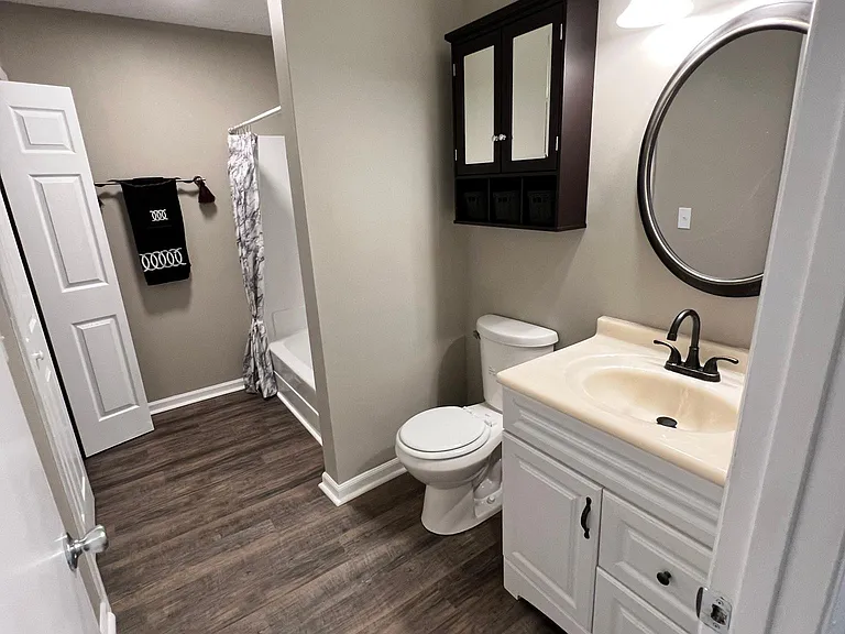 Remodeled full bath with W/D hookups