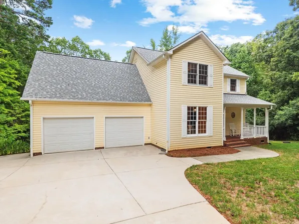 6810 Calais Dr, Durham, NC 27712