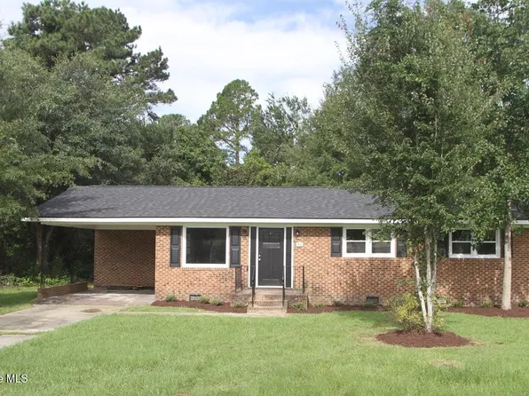 91 N Elmhurst Street, Clarkton, NC 28433