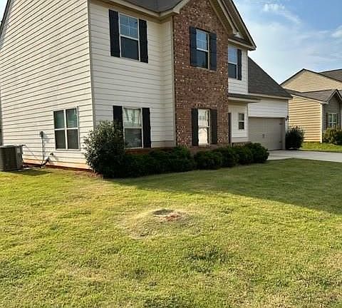 2nd image of 200 Parkview Place Dr