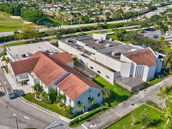 5th image of 3008 Rexford