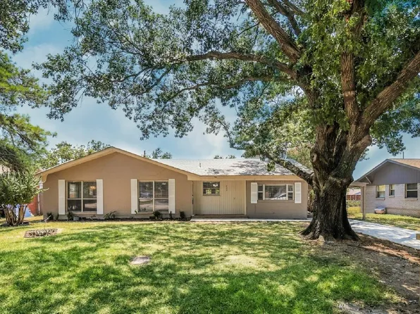 532 Pine St, Lewisville, TX 75057