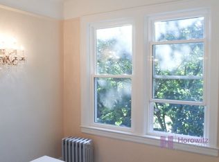 3449 Crescent St, Astoria, NY 11106