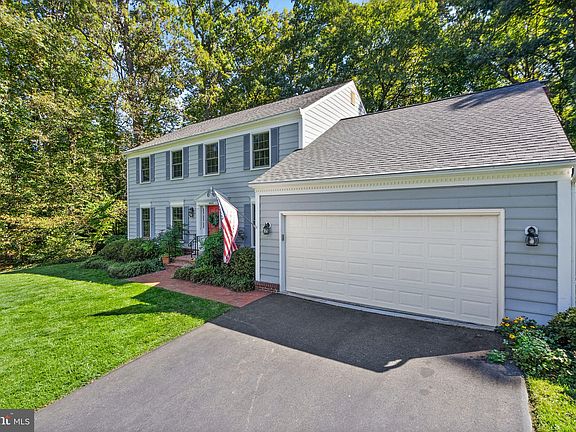 3rd image of 4653 Braddock Green Ct