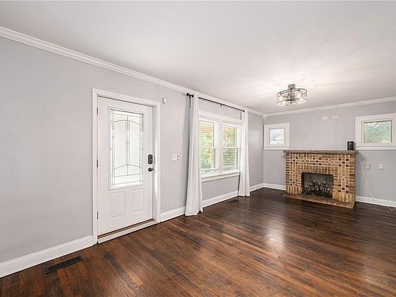5th image of 4633 Wyoming St