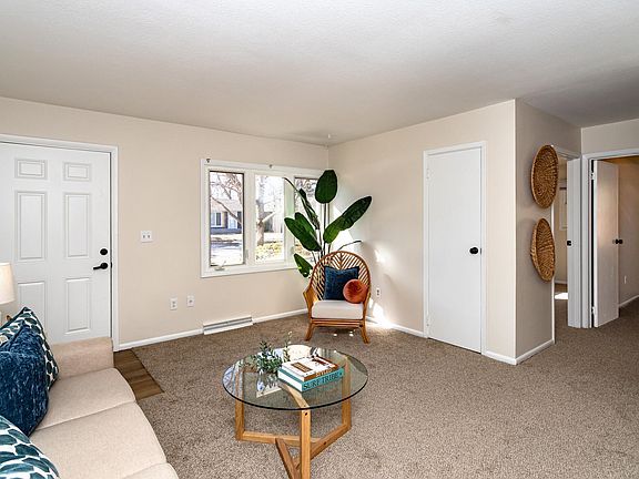 5th image of 821 Furman Dr
