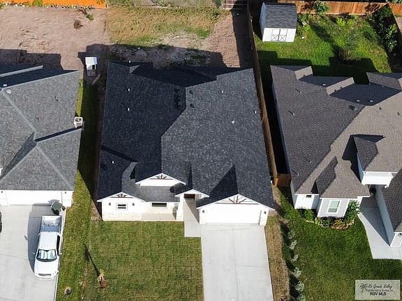 3rd image of 2518 S Christian Cir